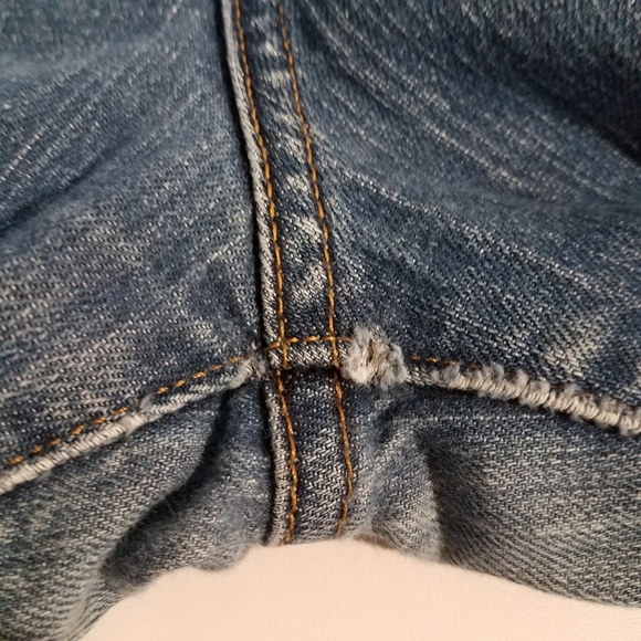 Eddie Bauer Men's Demin Jeans Size 32" x 30" specially dyed Distressed - Picture 11 of 14